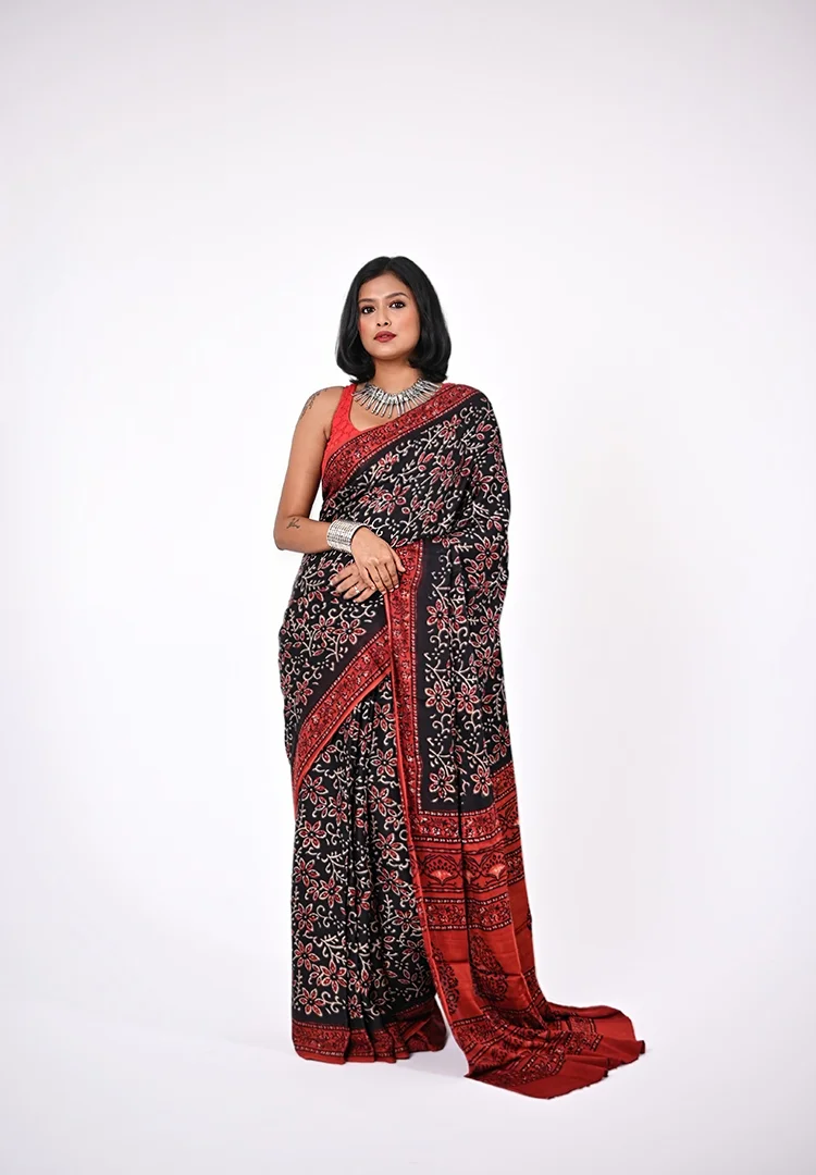 2026-01-14-14_14_58.94905302.webp Rudrani / A Modal Silk Ajrakh Saree - Image 1