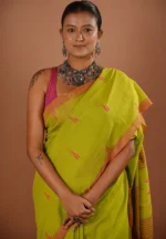 Pakhi / A Pure Bengal Handloom Cotton Jamdani Saree - Image 3