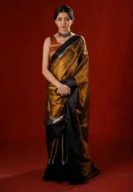 Dhunuchi / A Cotton Tissue Saree