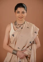 Chandan / A Pure Bengal Handloom Cotton Jamdani Saree - Image 3